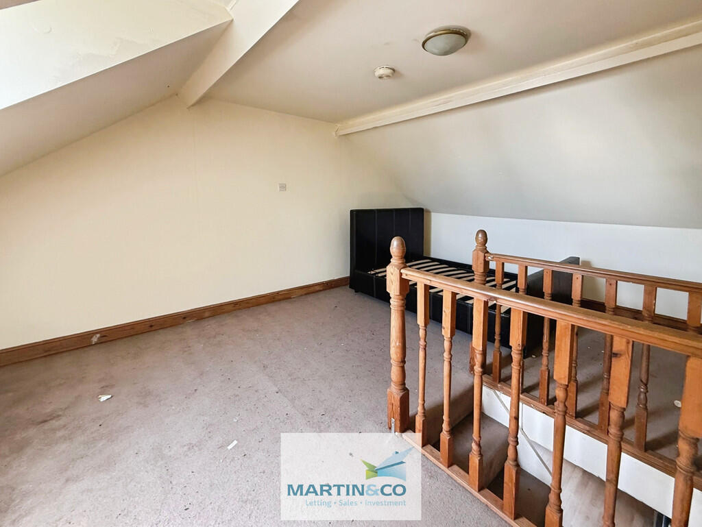 f59b28cd--46E8-93...