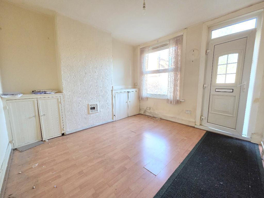 Russell Street, South Luton, Luton, Bedfordshire, LU1 5EB