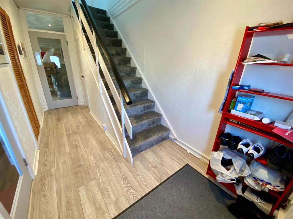 15SUSSEXHALL.jpg