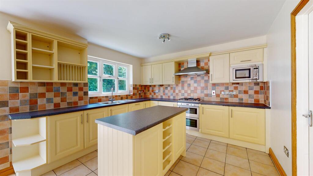 8 Nursery Meadows, Kitchen.jpg