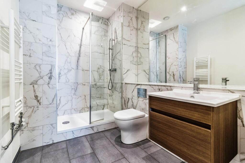 Ensuite