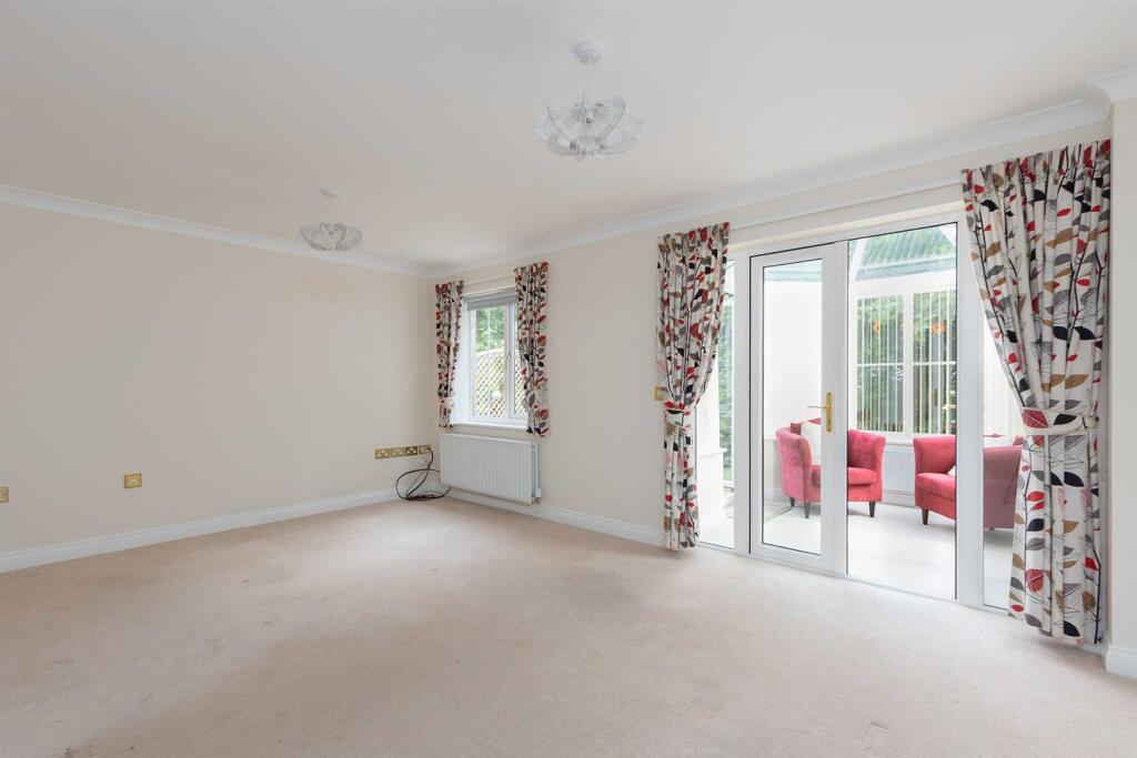 25 Marton Court, Cawston