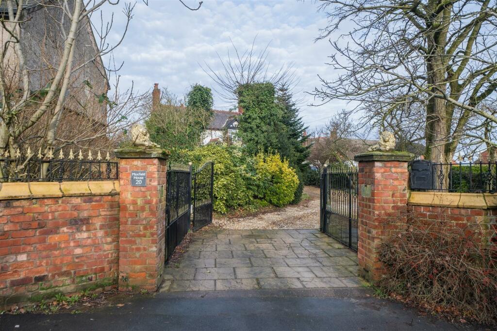 20 Church Road-057.jpg