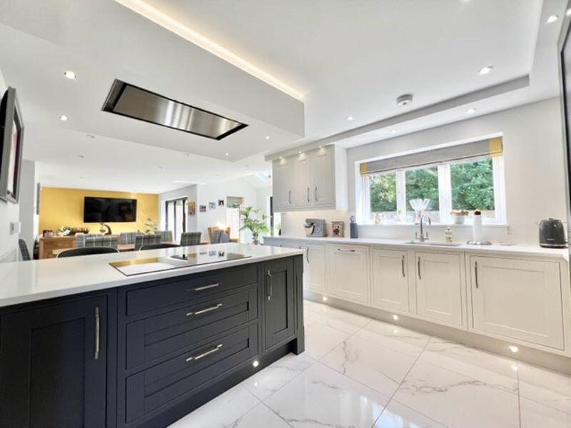 Breakfast kitchen view 3