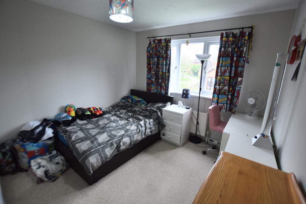 72 Pimpernel bedroom 2