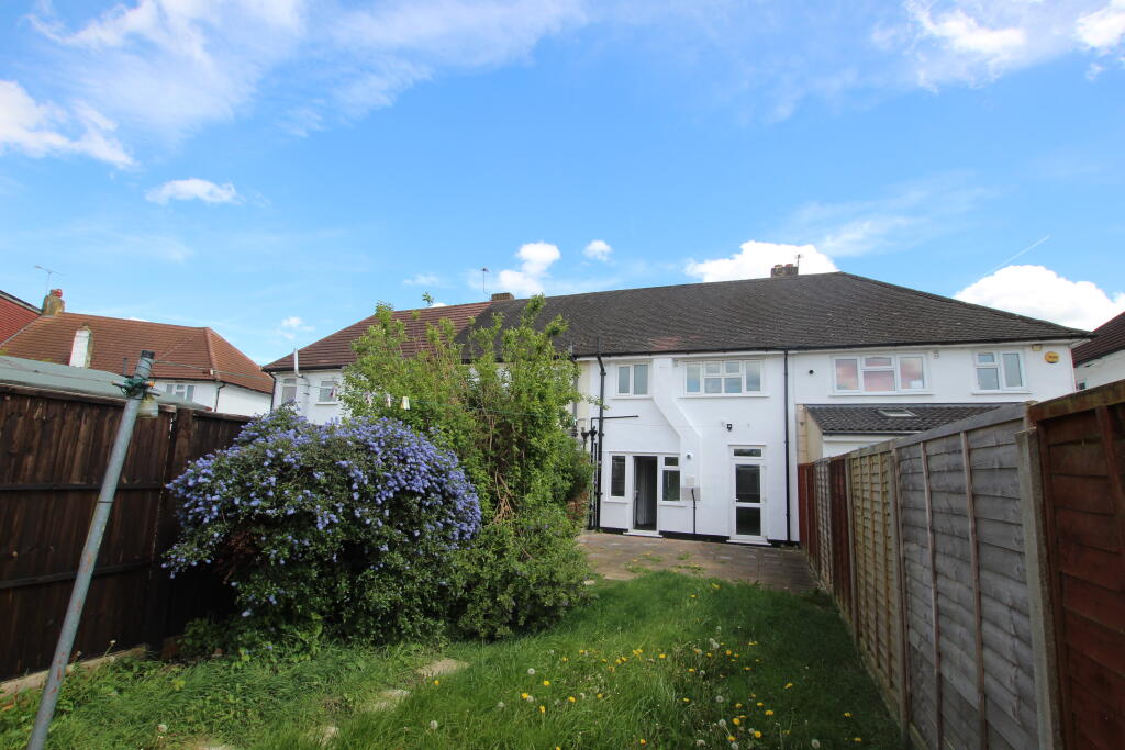 11GARDEN.JPG