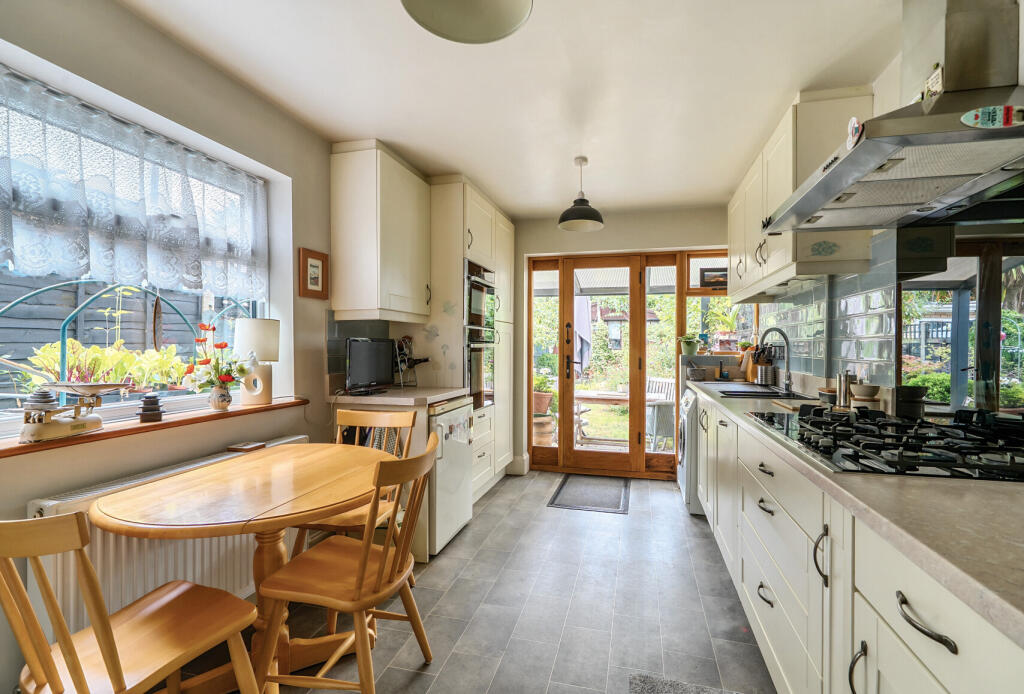 1340100-5-68a30c8...