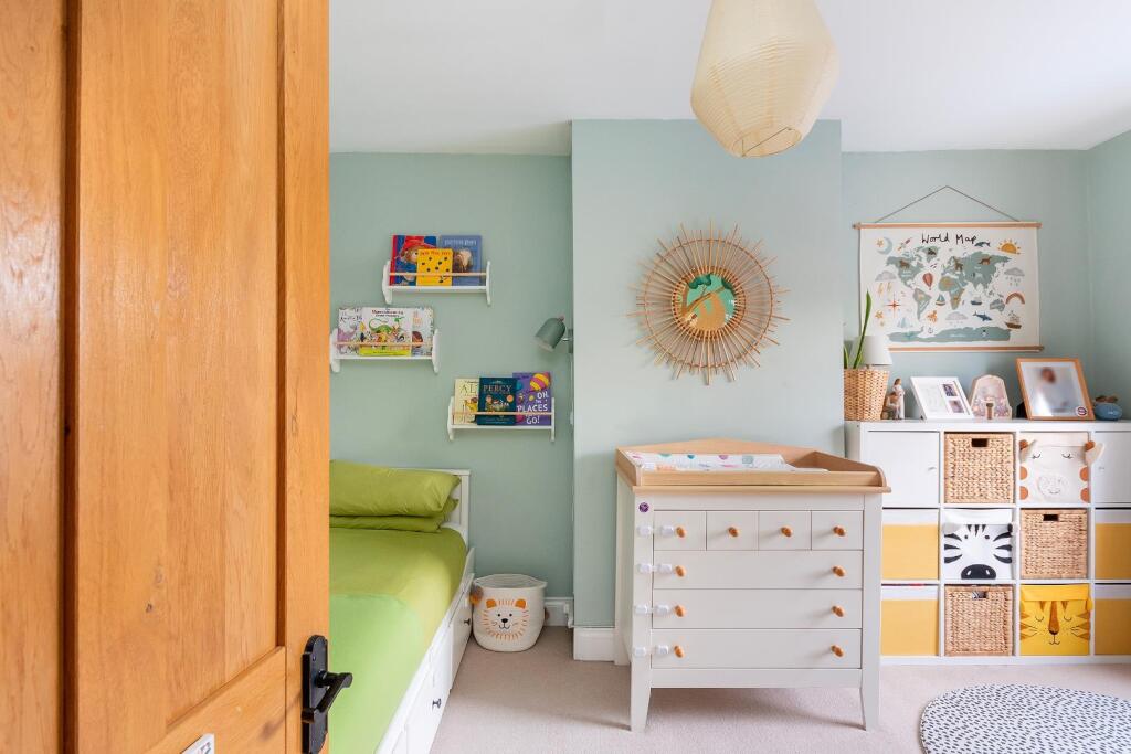 1U1SRBN - Bedroom E.jpg