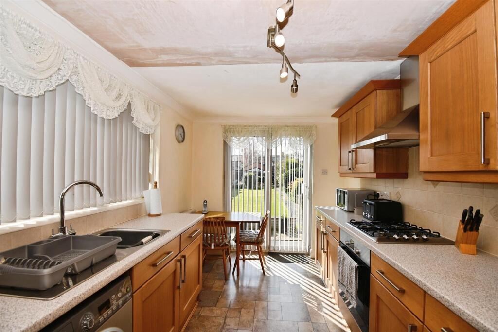 3586849e-u 20 2829 29.JPG