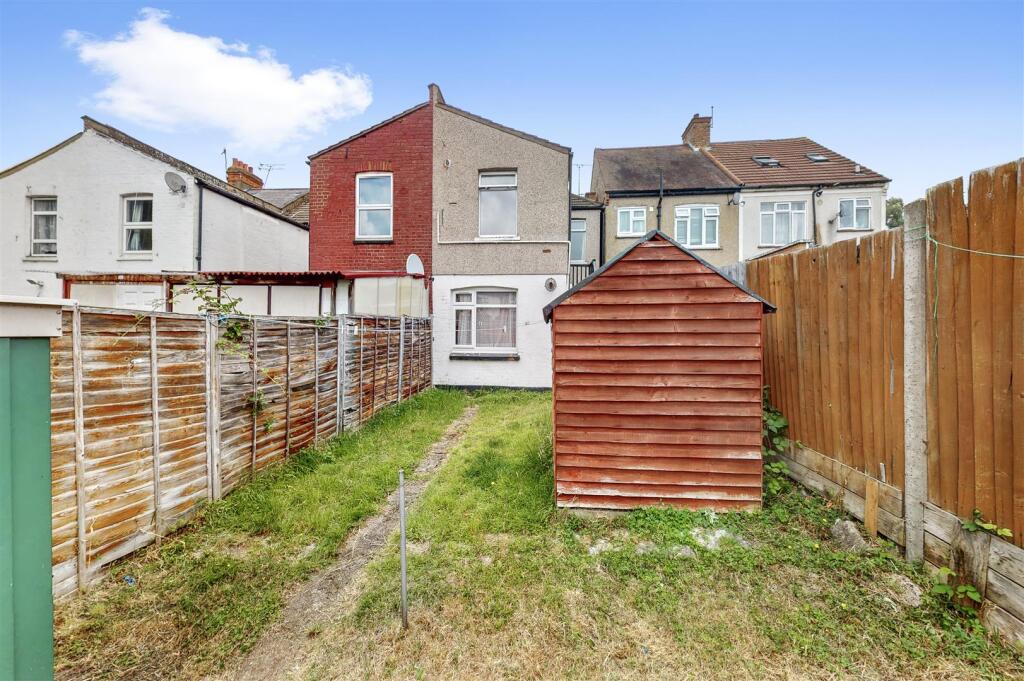 70a Parkfield Road - Yhc0KLiPEZxs1hMIuvdN.jpg