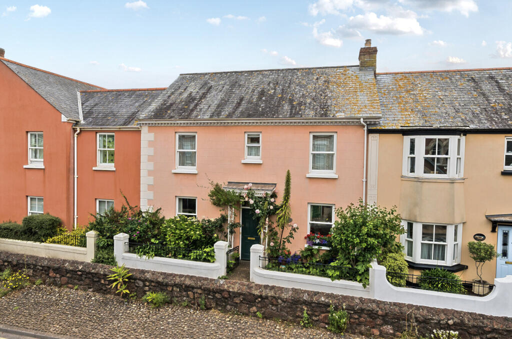 1305894-1-684c1e9...