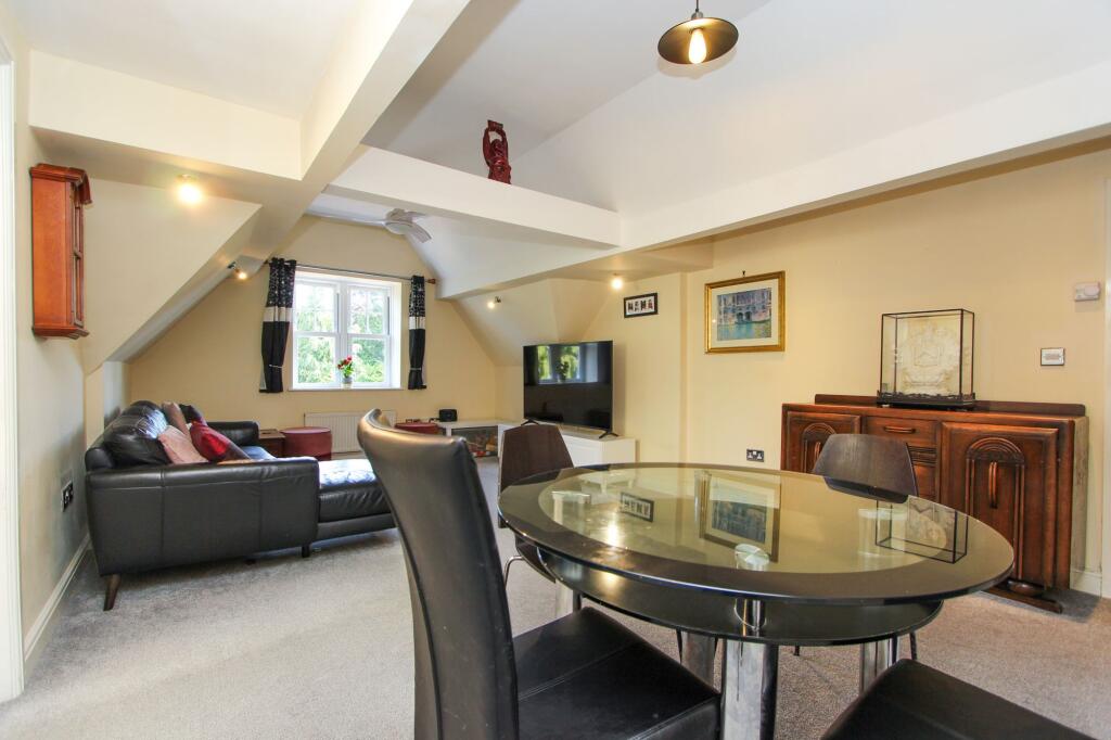 Lounge/Diner