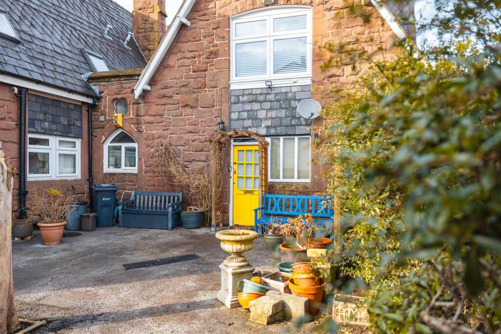 23 Scholars Court-1.jpg