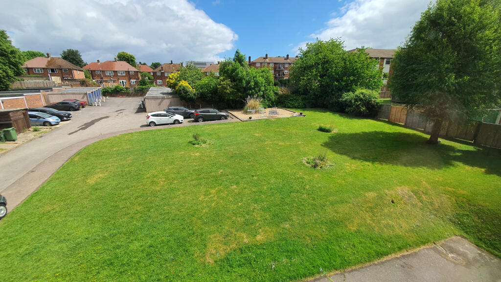 COMMUNAL GARDENS