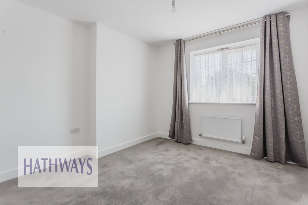 Bedroom with a built-in wardrobe