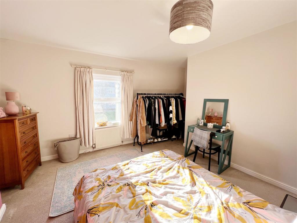 Master Bedroom 4.jpg