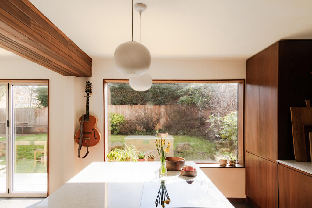 264880 - 1 Hallgarth 37.jpg