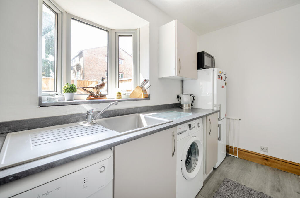 1328420-16-6899d53a70b11