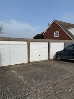 garage for parkfield.jpg