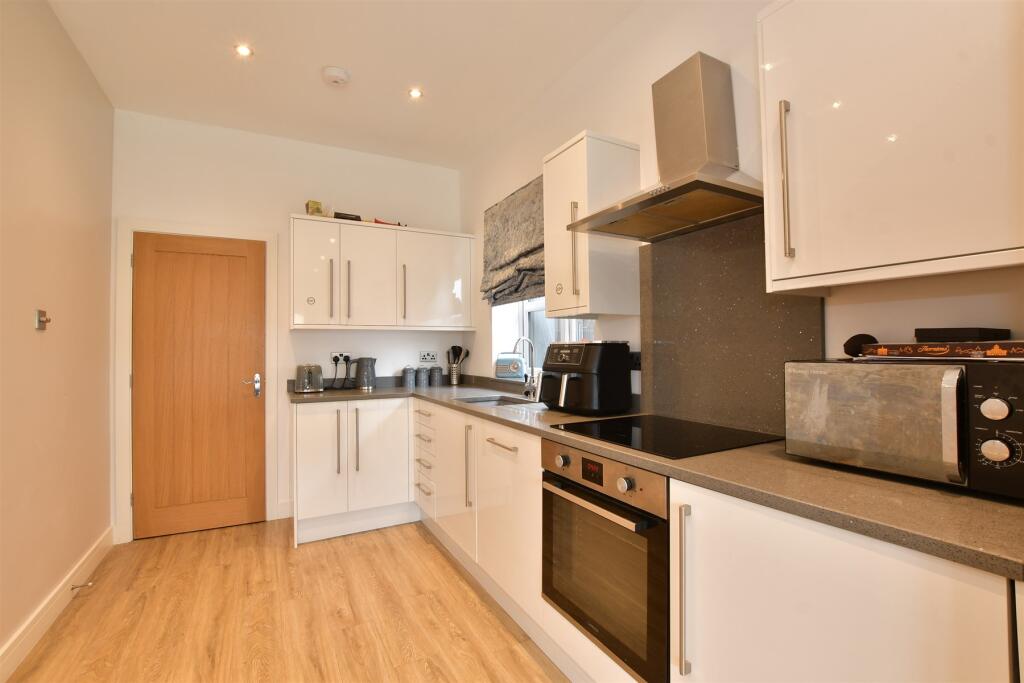 Lounge/Kitchen /Dining Room