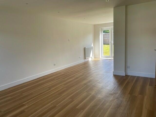 sitting room / dinin