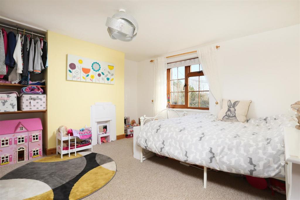 4 Parkfield Rank 13.jpg