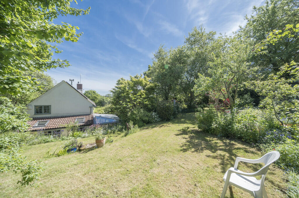 1296449-6-6825cfa...