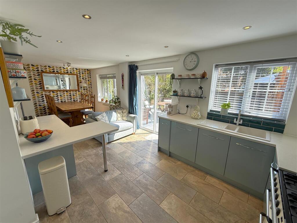 Kitchen Dining A.JPG