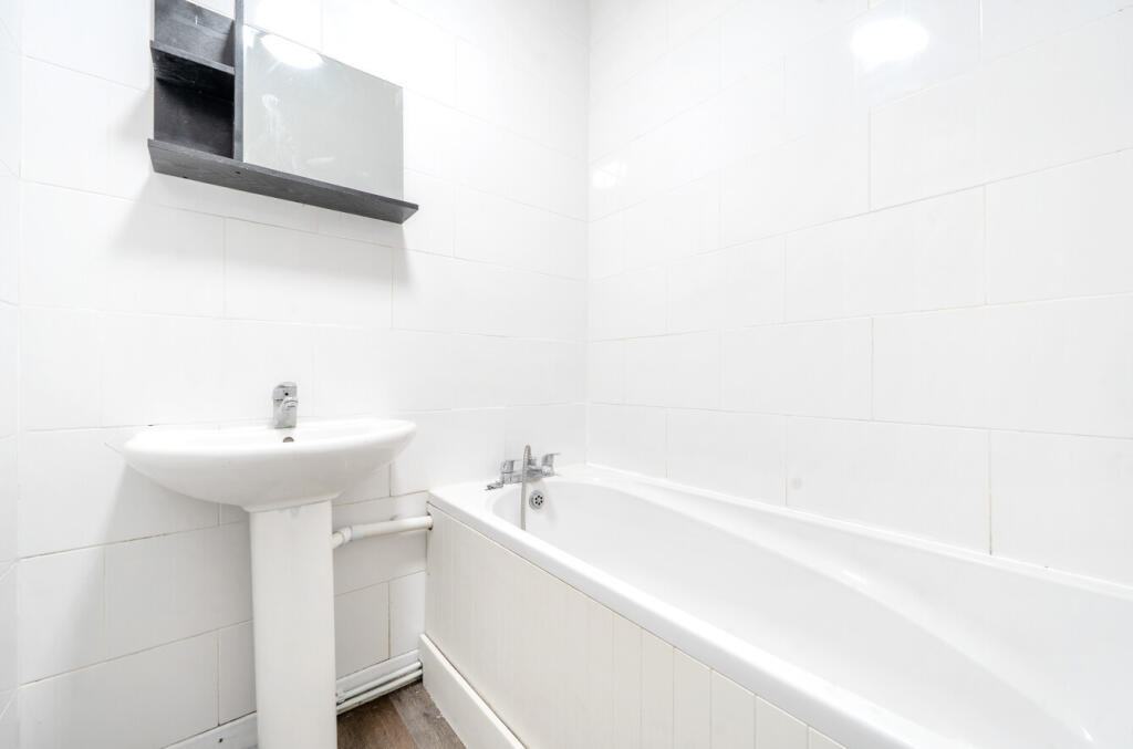 1331671-13-6883c5...