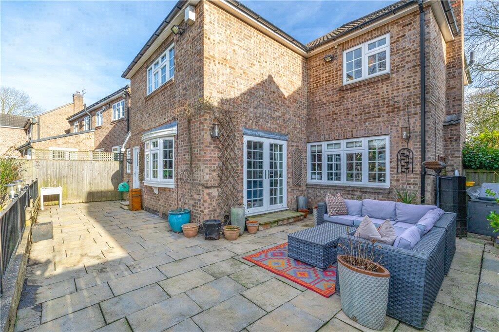 Outdoor Seating Area