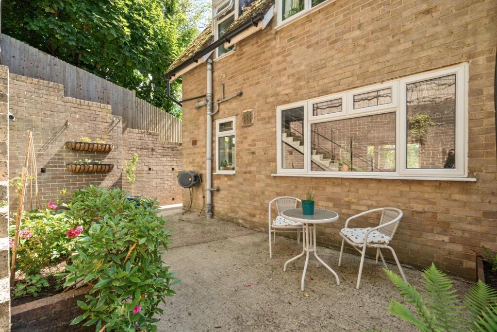 1293761-7-68286e5f0b3b0-ARW1293761-7-68286e5f0b3b0