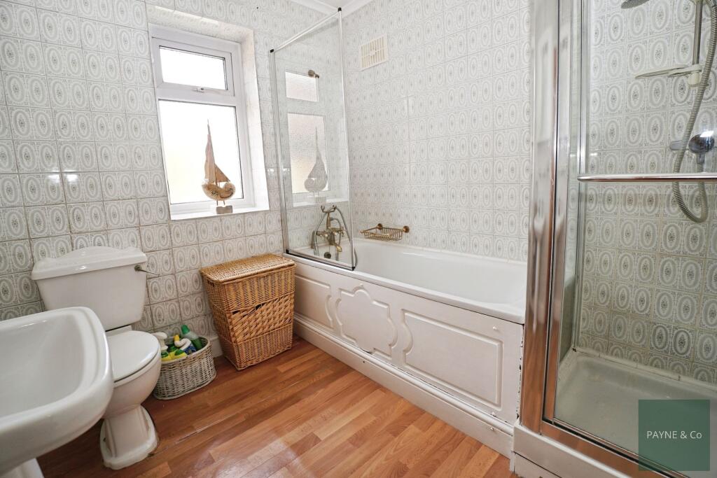 First Floor Bathroom/WC