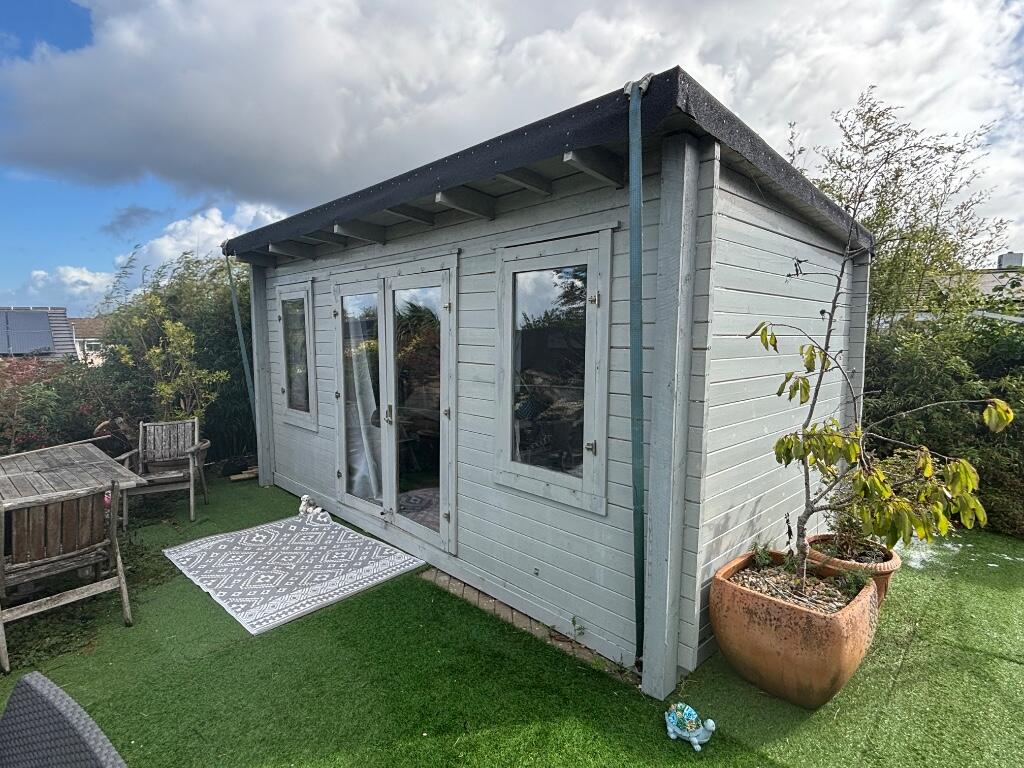 Wood Cabin