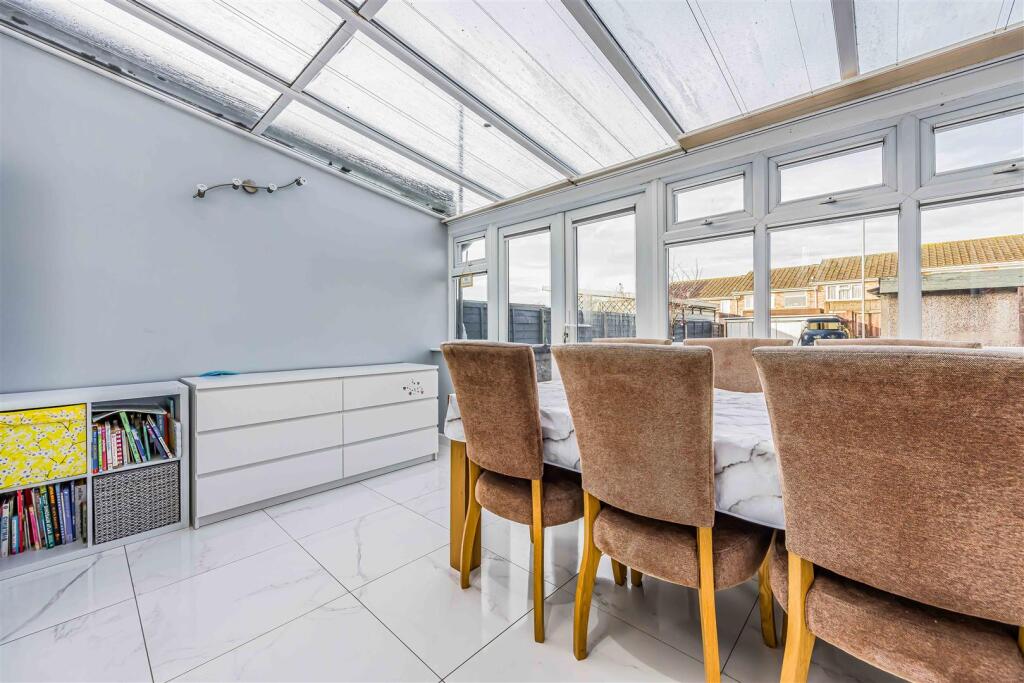 3 Lime Grove, Paulsgrove-Small-PorticoMarketing-Ne