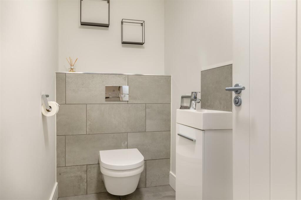 8578201-interior14.jpg