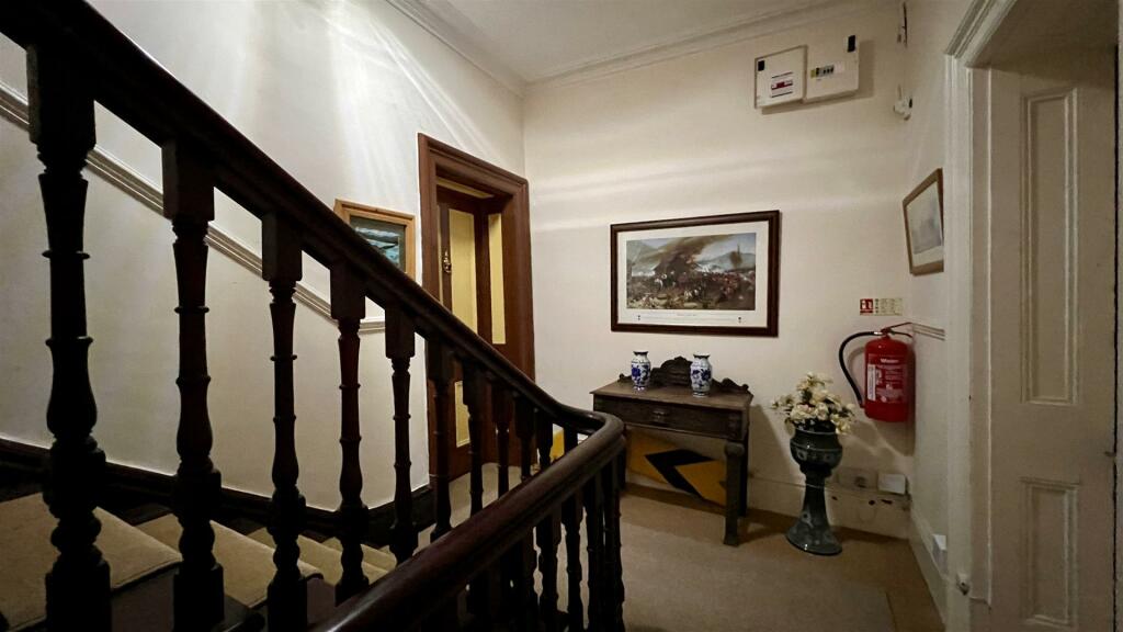 COMMUNAL AREA