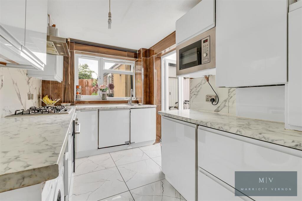 Nicholas Road 22 MV-5.jpg