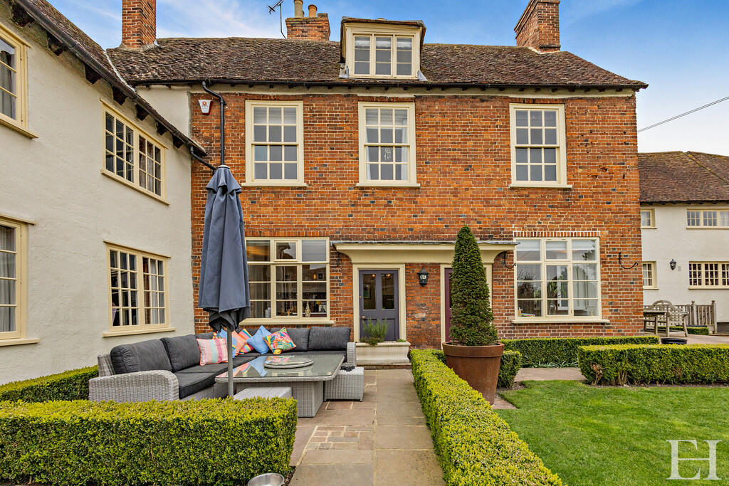 8643202-exteriorW...