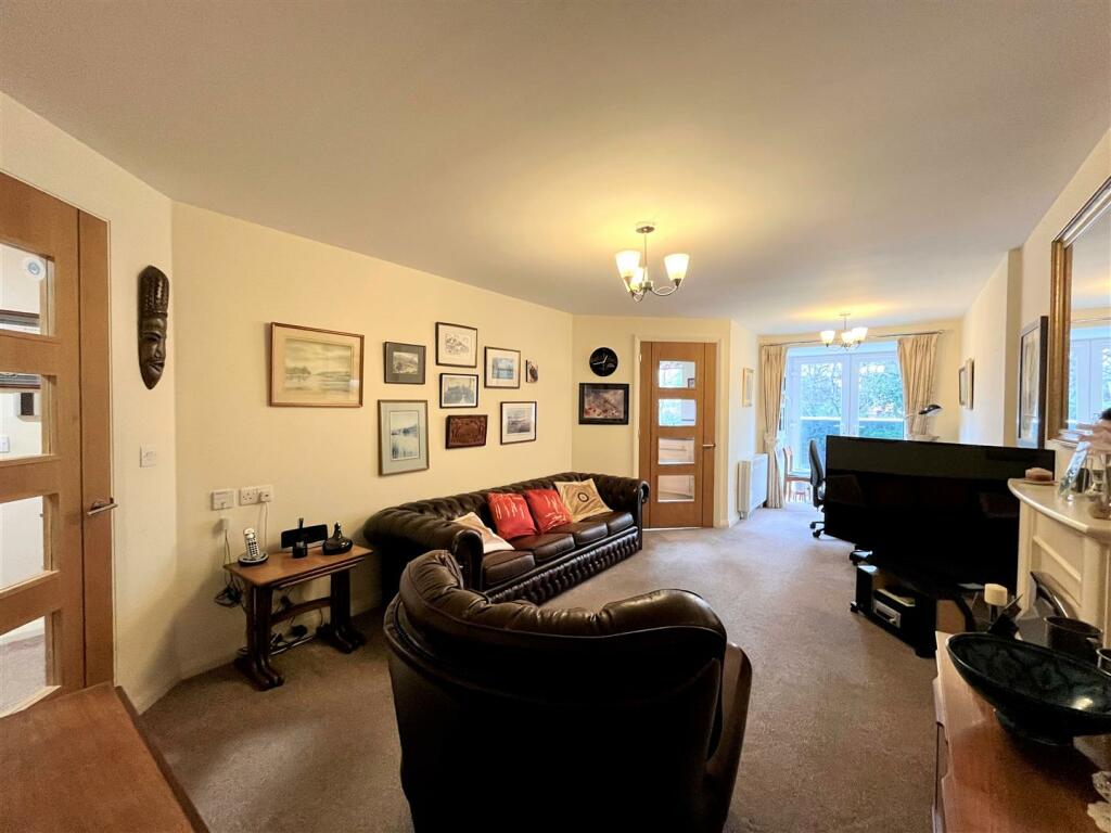 Living Area Aspect 2