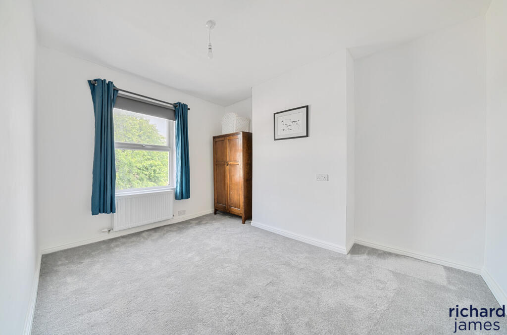 30e59fdcabba42298265f1fed28586dd