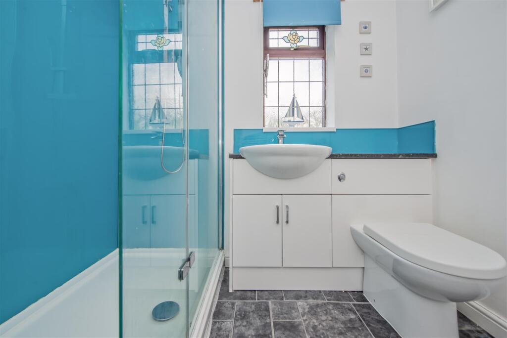 Ground Floor Shower Room / WC: