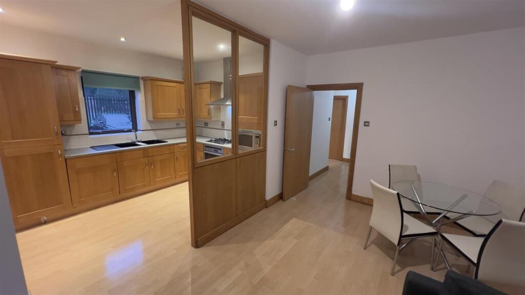 Kitchen &amp; Dining 01.jpeg