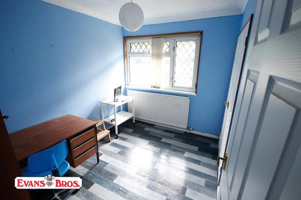 FRONT BEDROOM 3