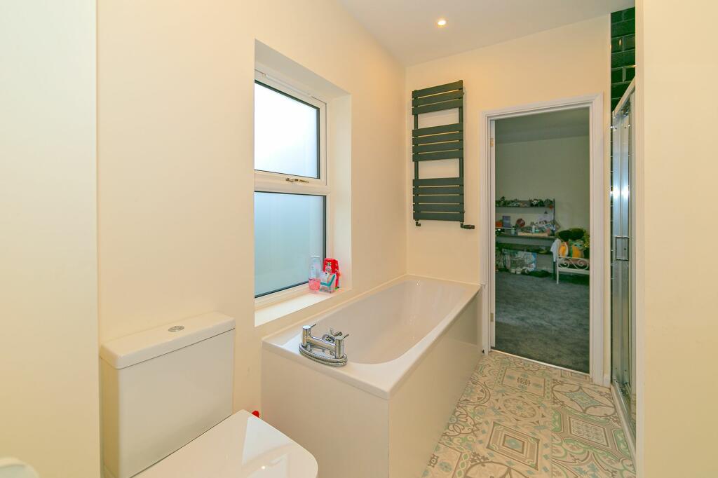 Jack &amp; Jill Bathroom