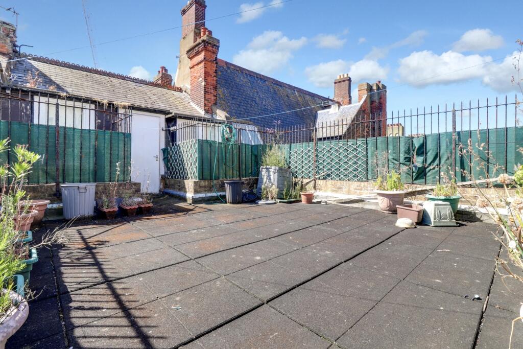 Roof Terrace (4)
