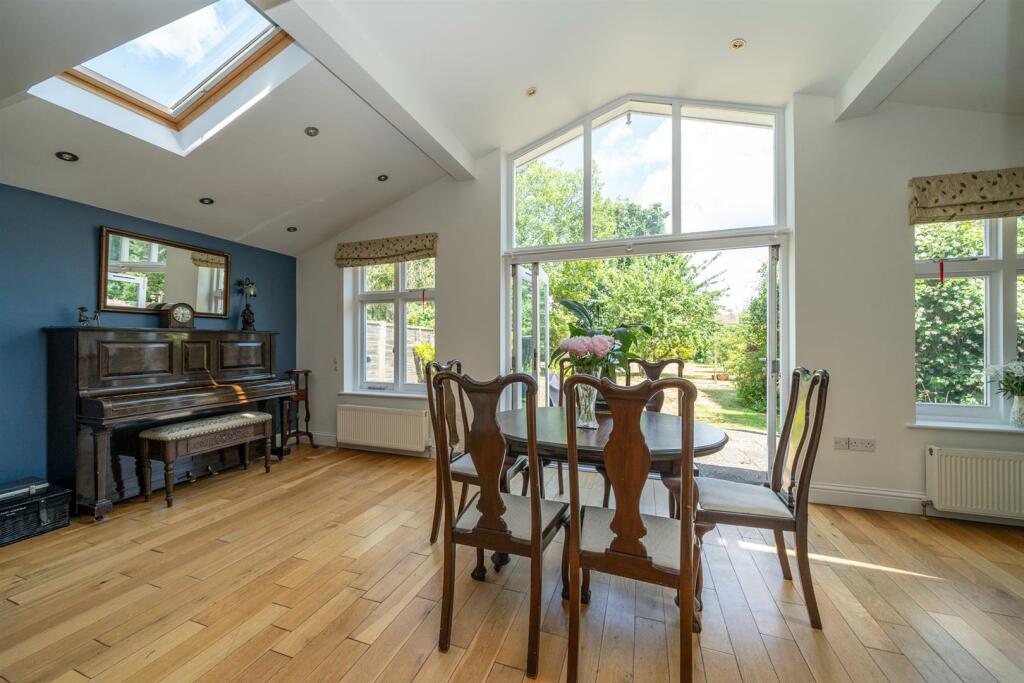 35-Tavistock-Ave-08566.jpg
