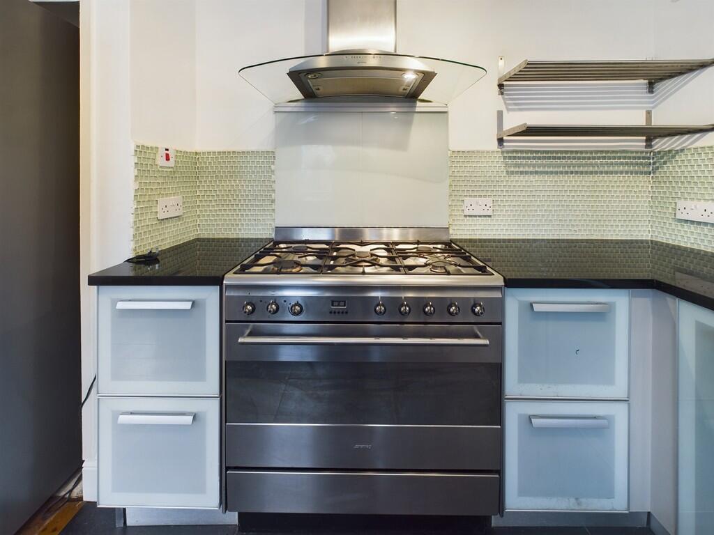 CAM02089G0-PR0387...