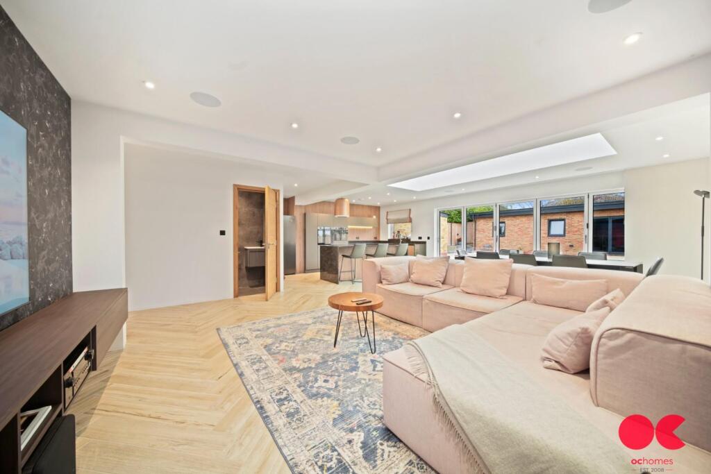 Photo 11-11-2025, 14 38 59 (1).jpg