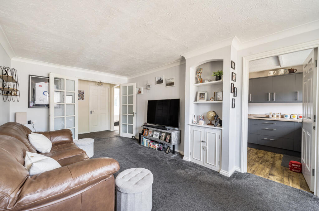 1327002-13-6881f2...