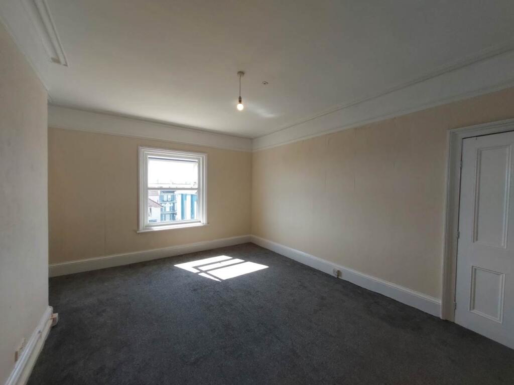 Rear room5
